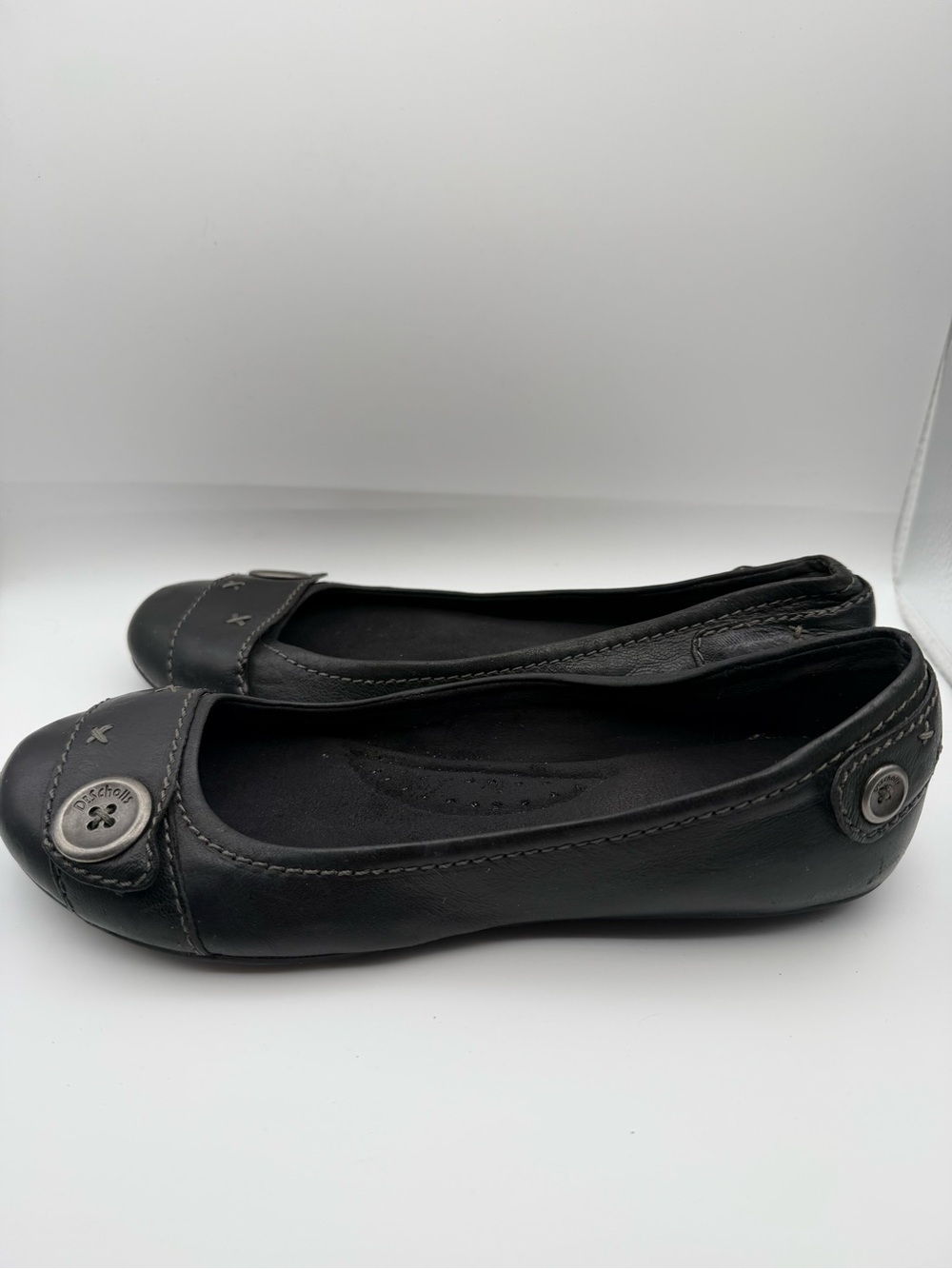 Dr Scholls Black Leather Ballet Flats Size 7.5 Logo Button